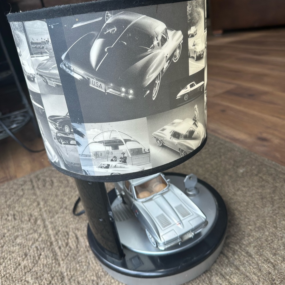 Silver Corvette Theme Table Lamp with Model Car - Picture 5 of 7